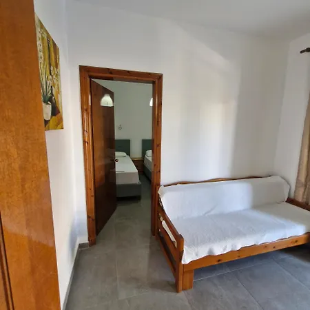 Eleni House Vrasná