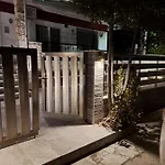 アパート Eleni House Vrasná