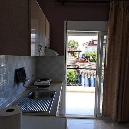 Eleni House Apartment